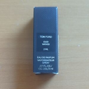 Tom Ford Oud Wood 2 ML